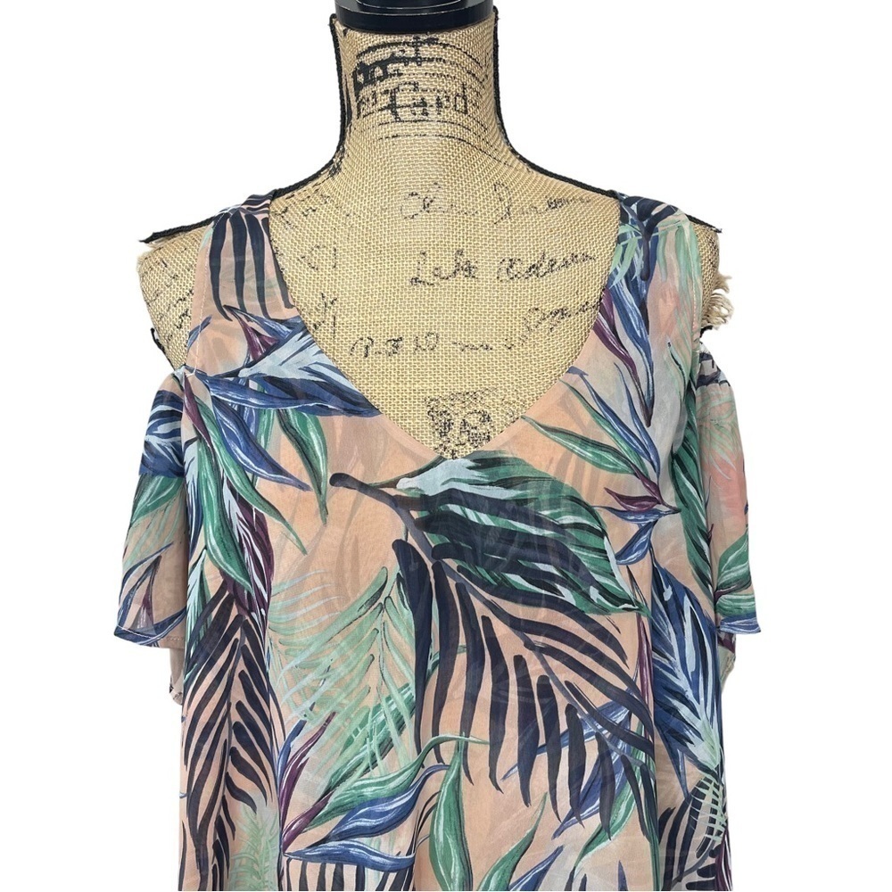 Show Me Your Mumu Hazel Palm Ruffle Cold Shoulder - Picture 5 of 12